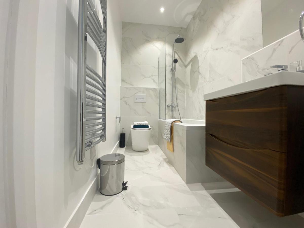 Peak At Fleet Heights Apartment Four Buitenkant foto